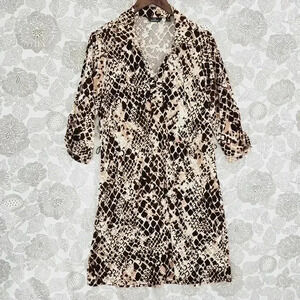 Mlle Gabrielle Animal Printed Shift Dress Size XL V neck Long sleeve Midi - 2594